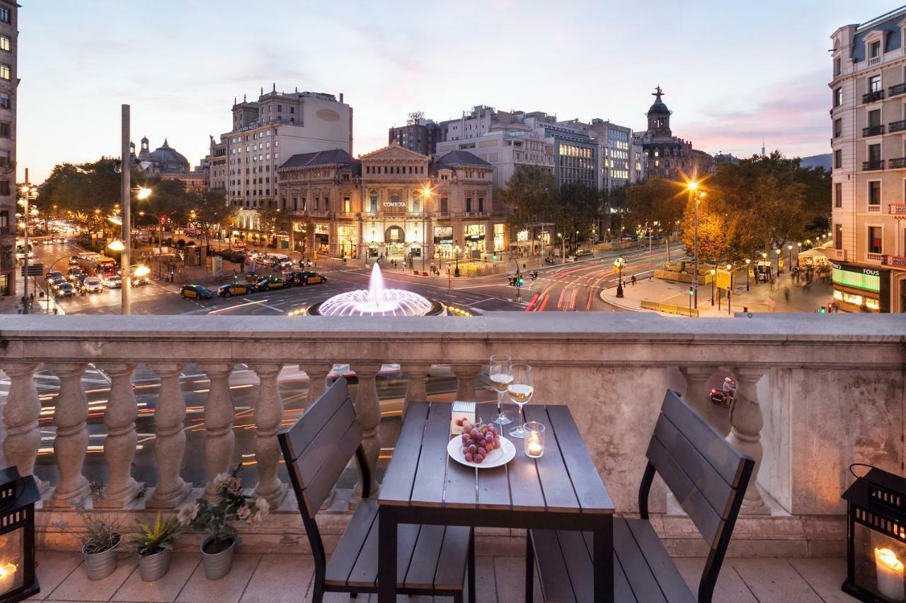 Uma Suites Passeig De Gracia 16 巴塞罗那 外观 照片