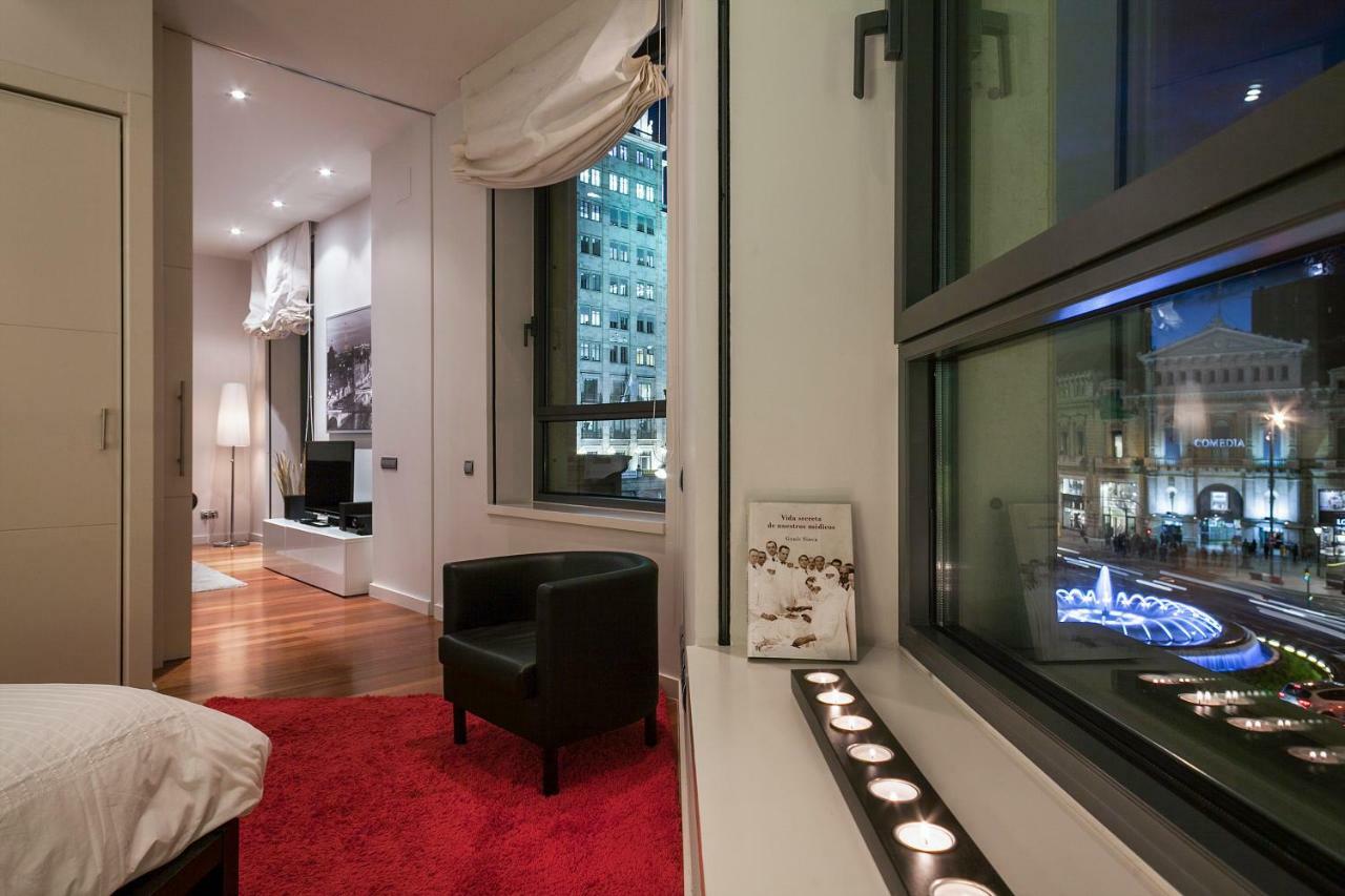 Uma Suites Passeig De Gracia 16 巴塞罗那 外观 照片