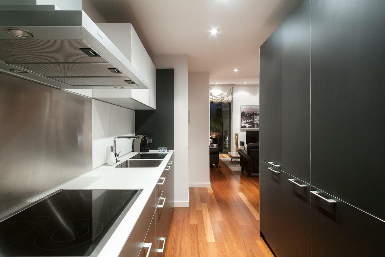 Uma Suites Passeig De Gracia 16 巴塞罗那 外观 照片