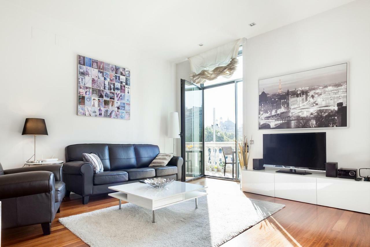 Uma Suites Passeig De Gracia 16 巴塞罗那 外观 照片