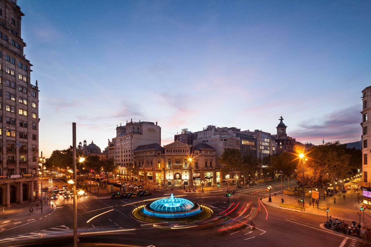 Uma Suites Passeig De Gracia 16 巴塞罗那 外观 照片