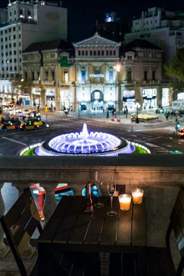 Uma Suites Passeig De Gracia 16 巴塞罗那 外观 照片