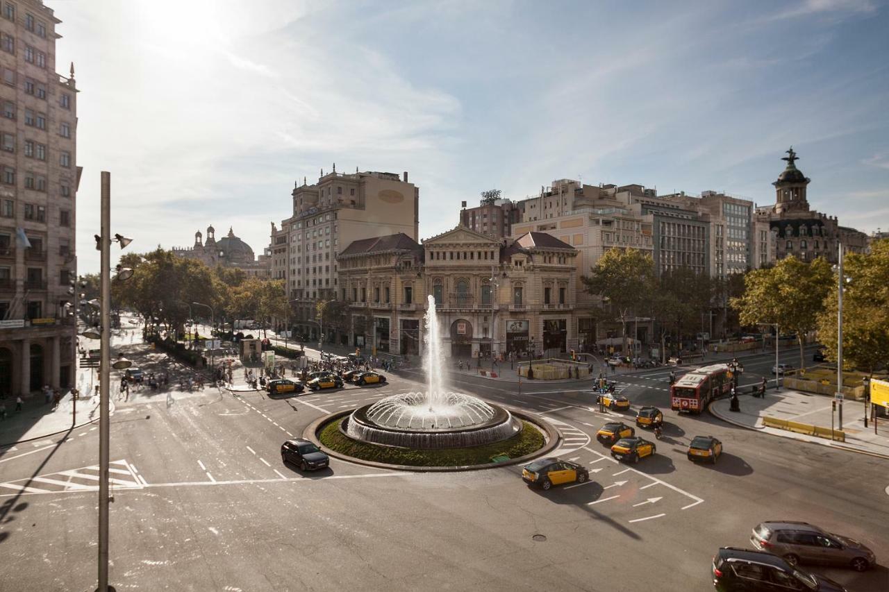 Uma Suites Passeig De Gracia 16 巴塞罗那 外观 照片